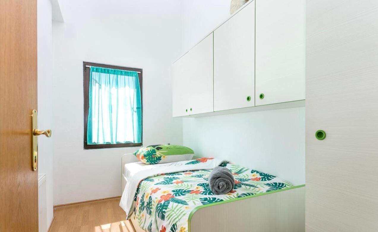 טרוגיר Apartman Bella מראה חיצוני תמונה